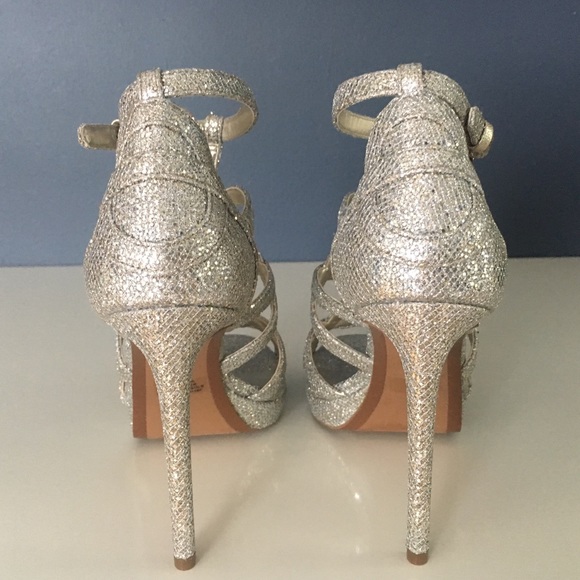 Sandra dress sandals by MICHAEL Michael Kors - Picture 3 of 6